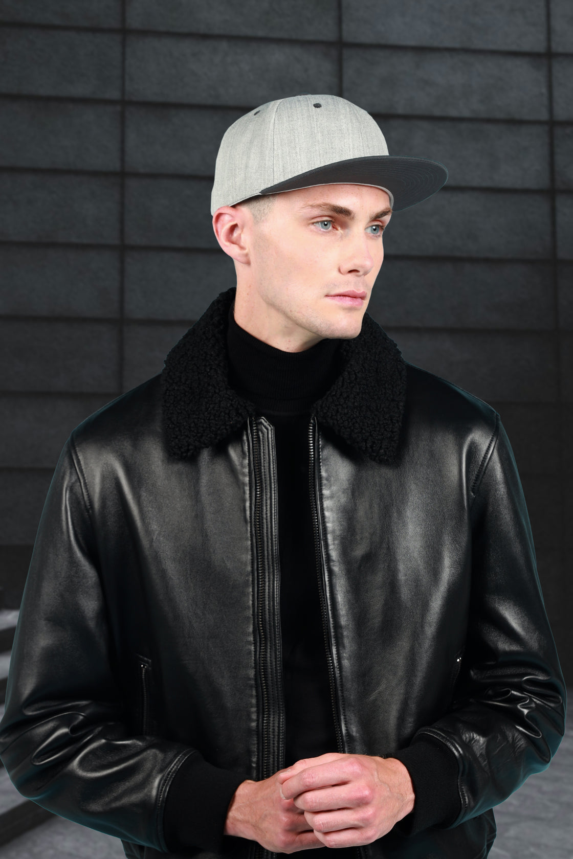 Two-Tone Heather Grey Flat Bill Snapback – Adjustable Street Style Cap