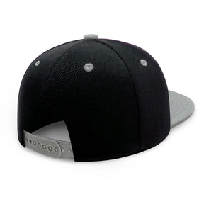 Two-Tone Edge Snapback – Acrylic Adjustable Fit & Breathable